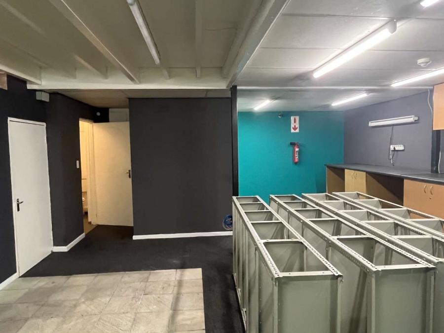 To Let commercial Property for Rent in Milnerton Western Cape